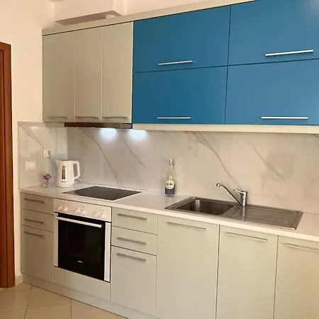 Great Location - Beachfront - ساراندا