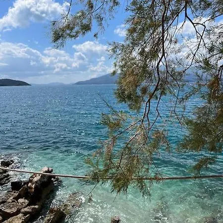 Great Location - Beachfront - * ساراندا